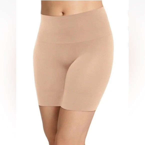 💜Jockey® Essentials Women's Tummy Smoothing Mid-Waist Mid-Thigh Short,Size 3XL - Picture 1 of 4